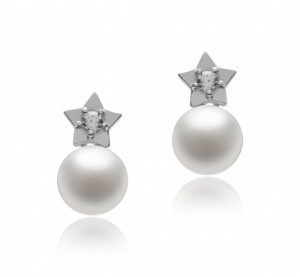 pearl earrings