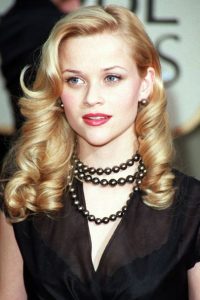 reese whiterspoon wearing black pearl earrings