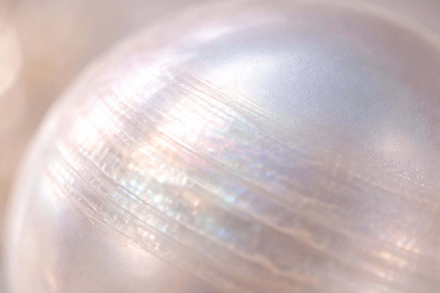 pearlsonly-blog-96-image-1-pearl - لماذا يحتاج تنظيف اللآلئ دون إتلافها تفكيراً مختلفاً - مجوهرات اللؤلؤ - pearlsonly