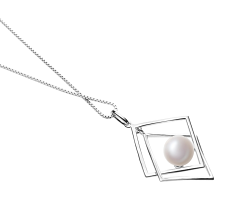 8-9mm AAA Quality Freshwater Cultured Pearl Pendant in Lilian White