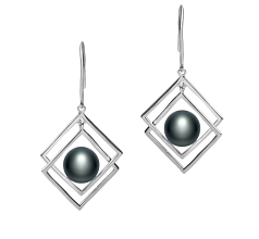 8-9mm AAA Quality Freshwater Cultured Pearl Set in Lilian Black